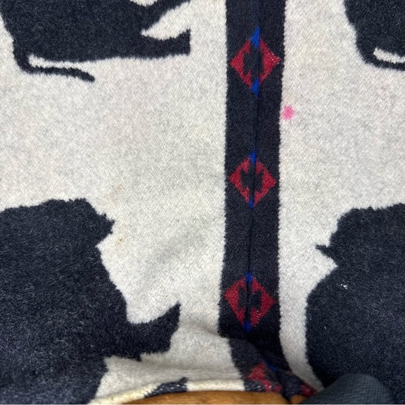 Vintage Pendleton Star Pattern Backpack in Blue, Red, and Cream - Picture 13 of 14